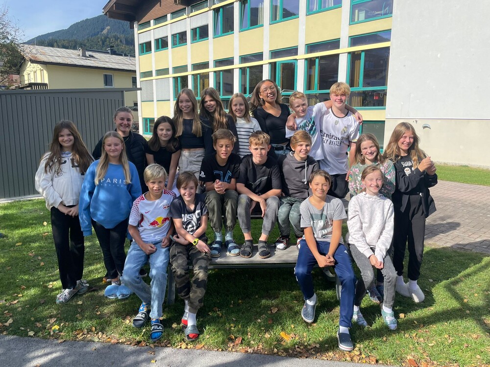 klassenfoto 2b 2023 24